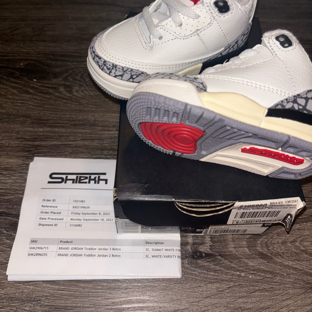Jordan Toddler Retro Shoes - White and Red